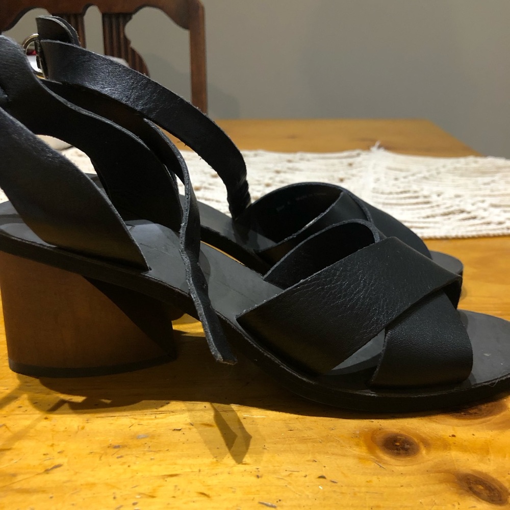 Dolce Vita Wooden Heel Sandal - Picture 2 of 3